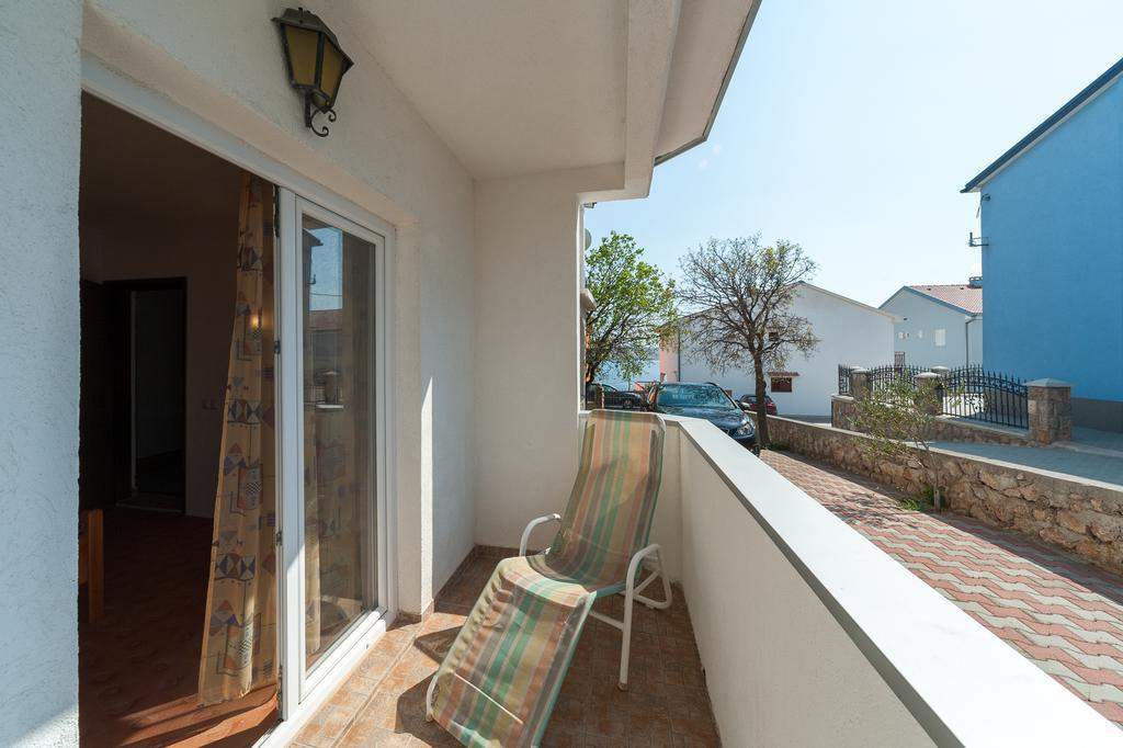 Apartmenthaus Hana Karlobag Ngoại thất bức ảnh