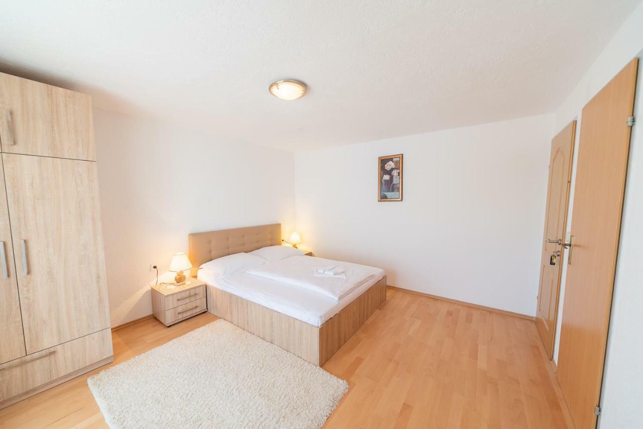 Apartmenthaus Hana Karlobag Ngoại thất bức ảnh