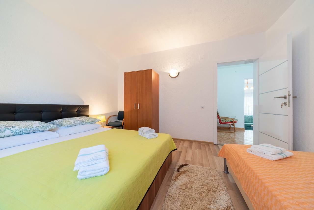 Apartmenthaus Hana Karlobag Ngoại thất bức ảnh
