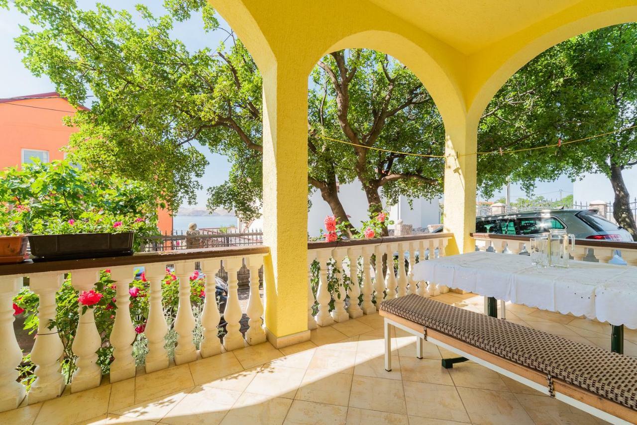 Apartmenthaus Hana Karlobag Ngoại thất bức ảnh
